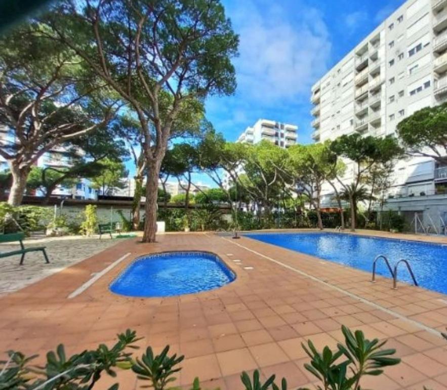 Apartamento Vacacional & Holiday Бланес Екстериор снимка